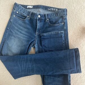 GAP women's Classic Straight Blue Jeans